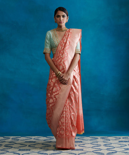 Light_Peach_Handloom_Pure_Katan_Silk_Banarasi_Saree_With_Cutwork_Zari_Jaal_WeaverStory_02