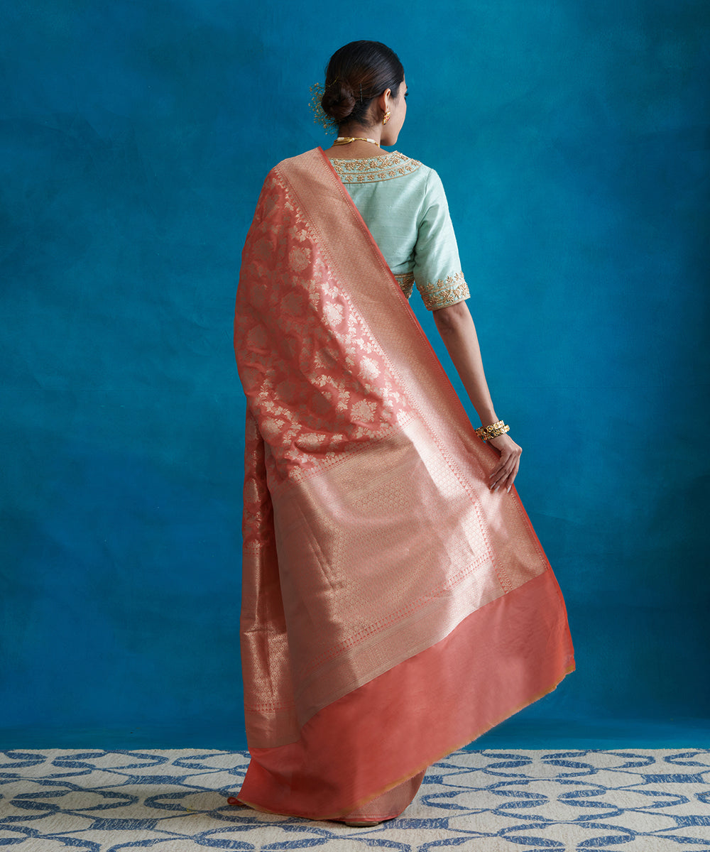 Light_Peach_Handloom_Pure_Katan_Silk_Banarasi_Saree_With_Cutwork_Zari_Jaal_WeaverStory_03