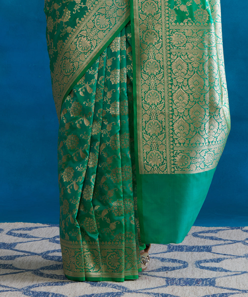 Sea_Green_Handloom_Pure_Katan_Silk_Banarasi_Saree_With_Cutwork_Jaal_WeaverStory_04