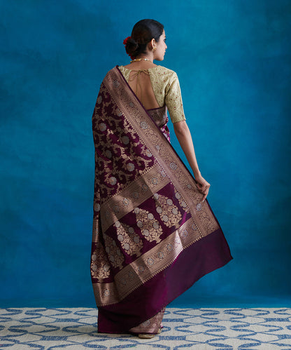 Handloom_Wine_Pure_Katan_Pure_Silk_Banarasi_Saree_With_Sona_Rupa_Jaal_WeaverStory_03