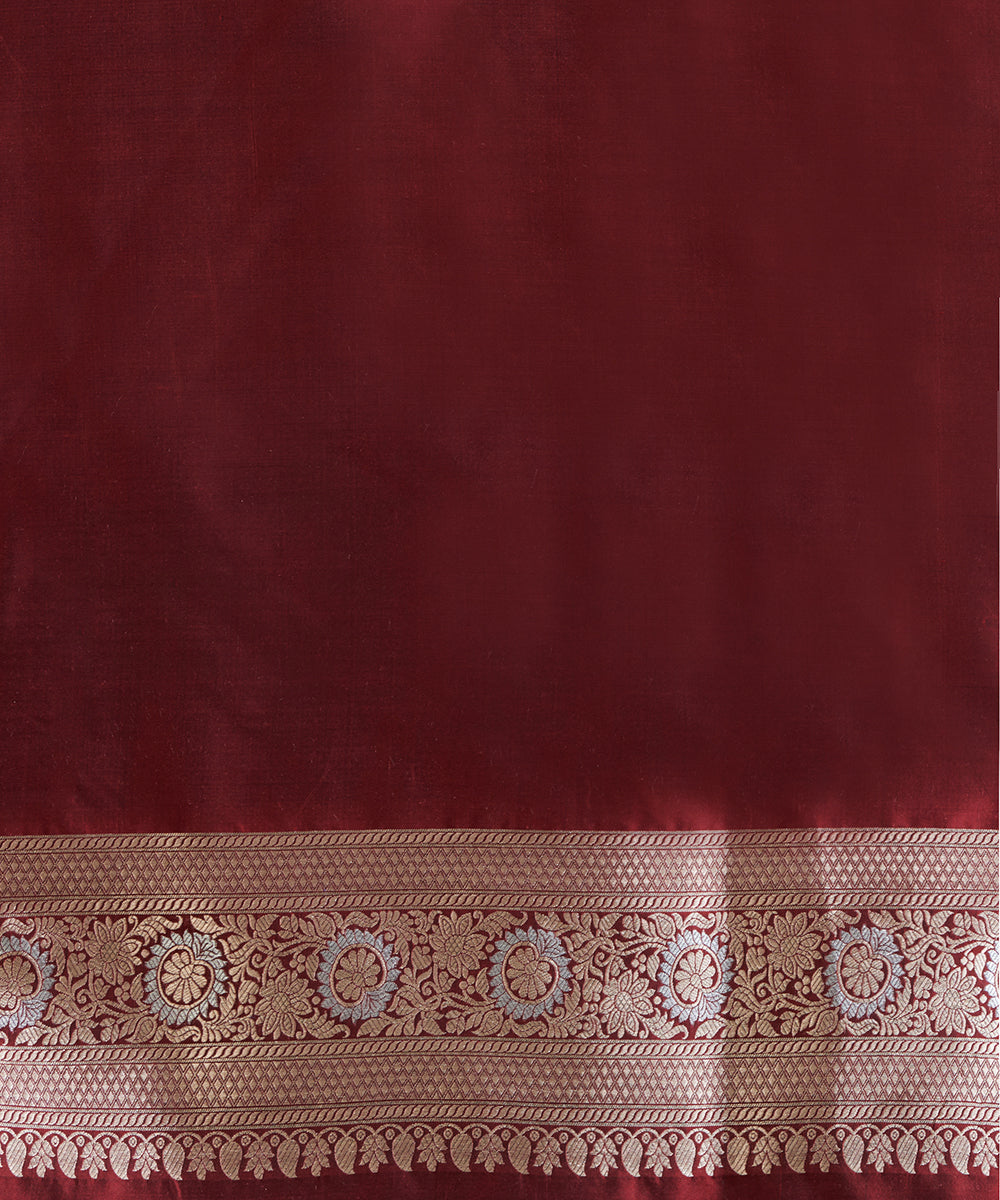 Burgundy_Handloom_Pure_Katan_Pure_Silk_Banarasi_Saree_With_Cutwork_Sona_Rupa_Jaal_WeaverStory_05