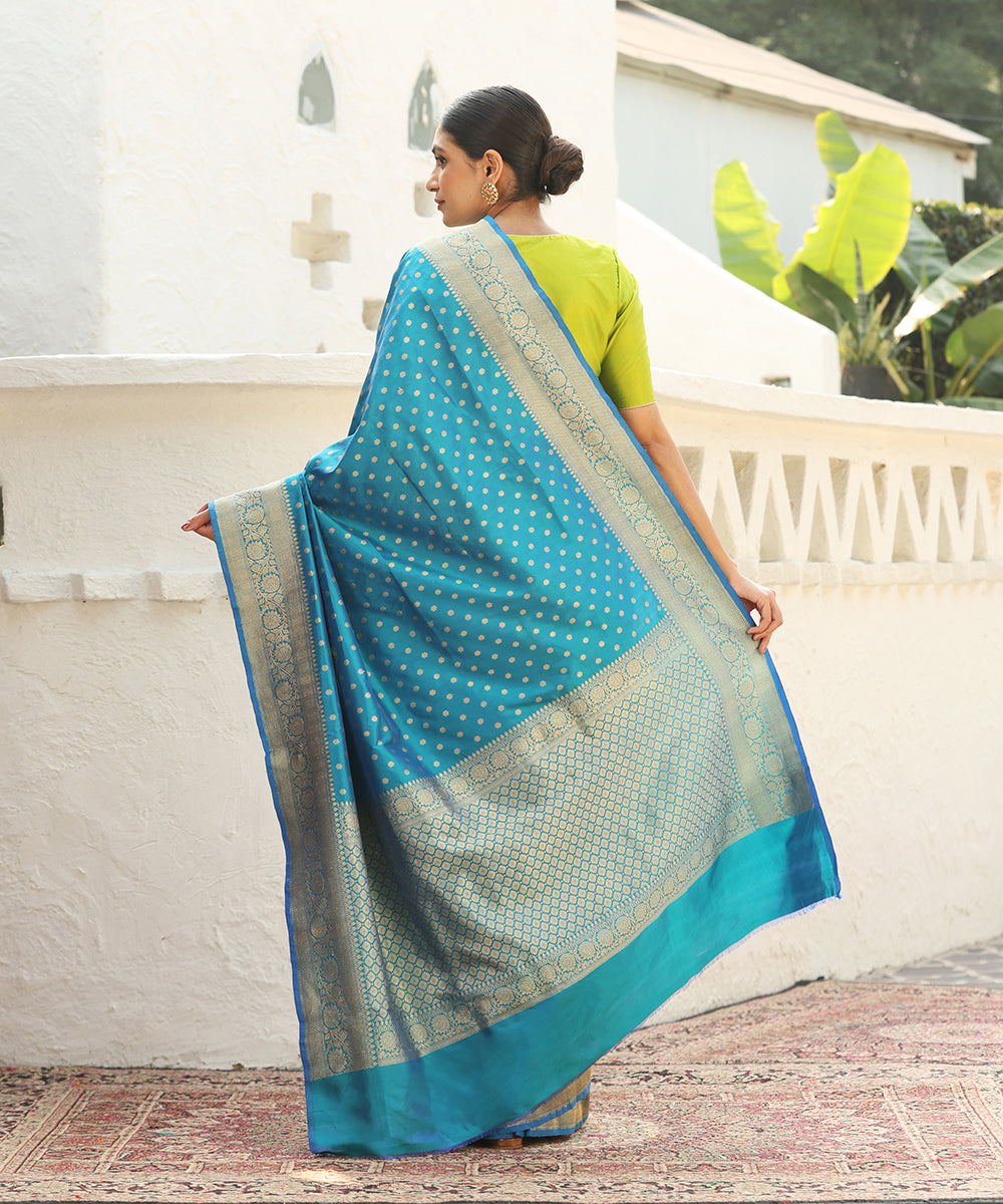 Handloom_Cobalt_Blue_Double_Shade_Pure_Katan_Silk_Banarasi_Saree_With_Booti_WeaverStory_03