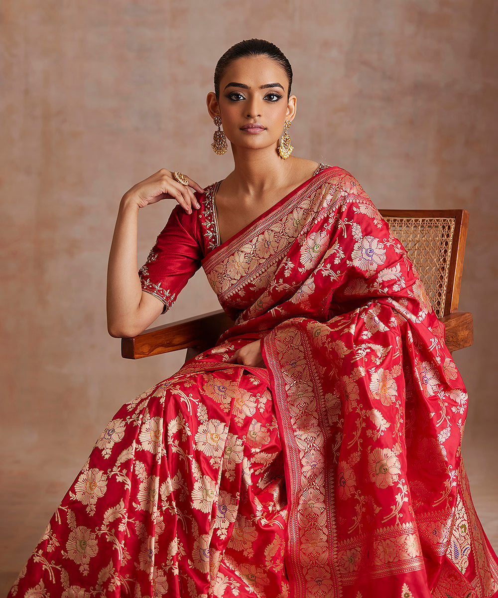 Handloom_Red_Pure_Katan_Silk_Banarasi_Saree_With_Meenakari_Heavy_Border_WeaverStory_01