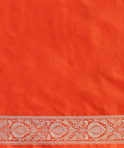 Handloom_Dark_Orange_Pure_Katan_Silk_Banarasi_Saree_With_Zari_Jaal_WeaverStory_05