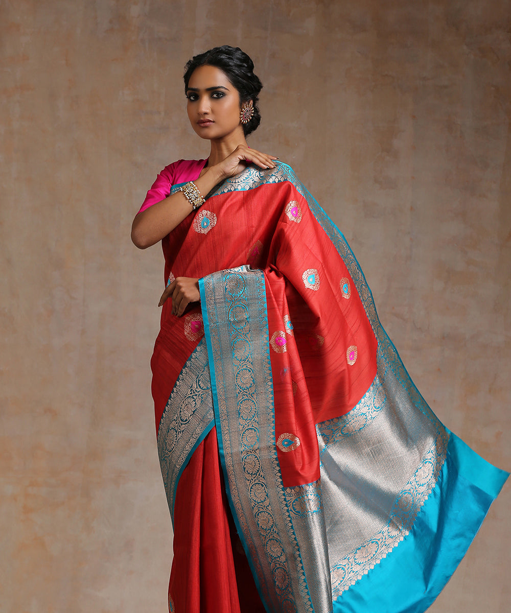 Turkey_Red_Handloom_Tussar_Silk_Banarasi_Saree_With_Blue_Border_WeaverStory_01
