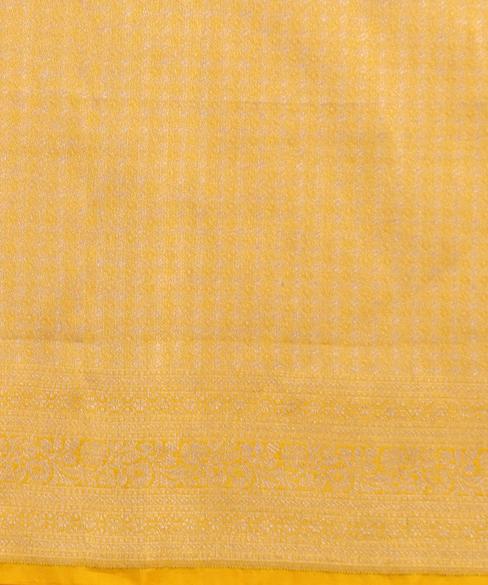 Yellow_Handloom_Pure_Katan_Silk_Banarasi_Saree_With_Single_Zari_Work_WeaverStory_05