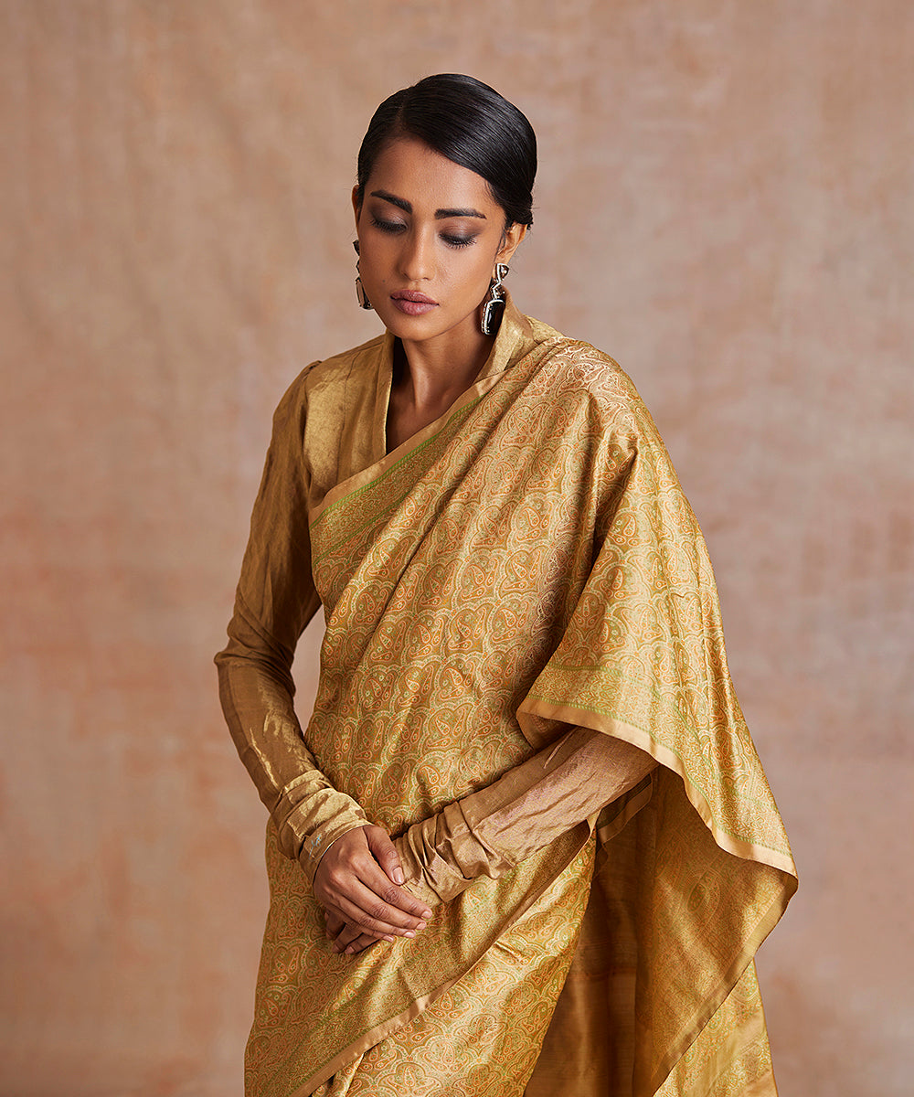 Mustard_Handloom_Pure_Katan_Silk_Reshmi_Tanchoi_Banarasi_Saree_WeaverStory_01