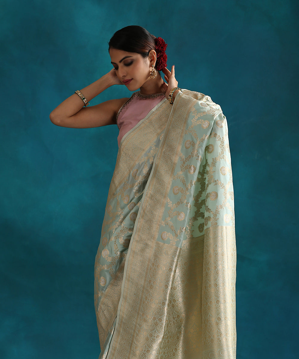 Powder_Blue_Handloom_Pure_Katan_Silk_Banarasi_Saree_With_Gold_And_Silver_Zari_Jaal_WeaverStory_01