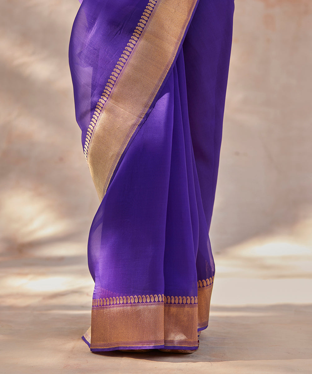 Handloom_Violet_Kora_Silk_Plain_Banarasi_Saree_With_Paisley_Cutwork_Border_WeaverStory_04