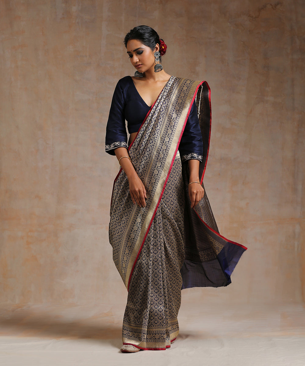 Handloom_Navy_Blue_Pure_Katan_Silk_Kimkhab_Banarasi_Saree_WeaverStory_02