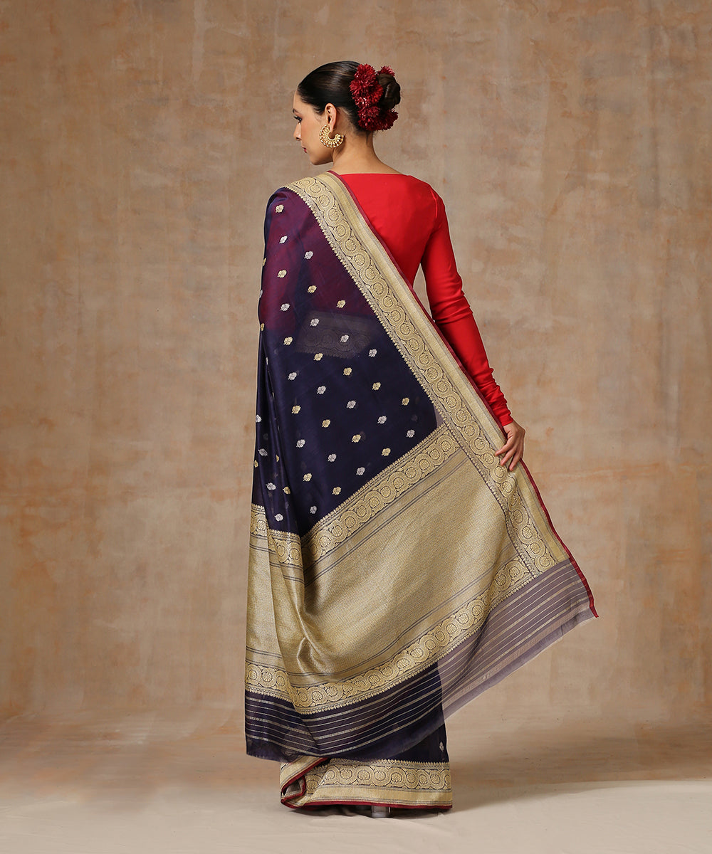 Off_White_Handloom_Pure_Katan_Silk_Banarasi_Saree_With_Cutwork_Booti_WeaverStory_03