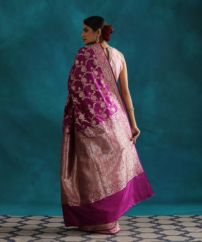 Voilet_Handloom_Pure_Katan_Silk_Banarasi_Saree_With_Floral_Jaal_WeaverStory_03
