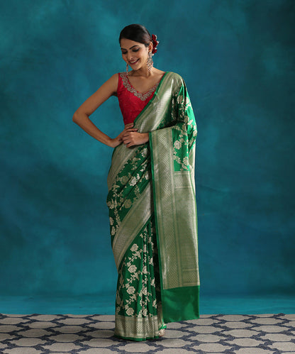 Green_Handloom_Pure_Katan_Silk_Banarasi_Saree_With_Floral_Jaal_WeaverStory_02
