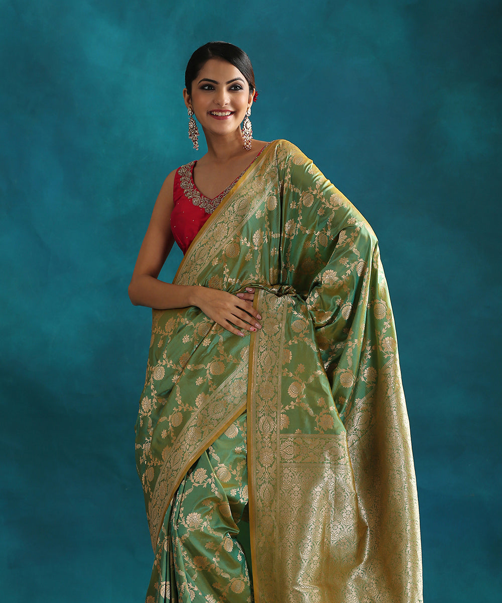 Heena_Green_Handloom_Double_Shade_Pure_Katan_Silk_Banarasi_Saree_With_Cutwork_Upada_Weave_WeaverStory_01