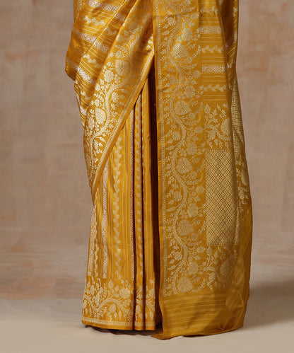 Yellow_Handloom_Pure_Katan_Silk_Banarasi_Saree_With_Aada_Jaal_WeaverStory_04