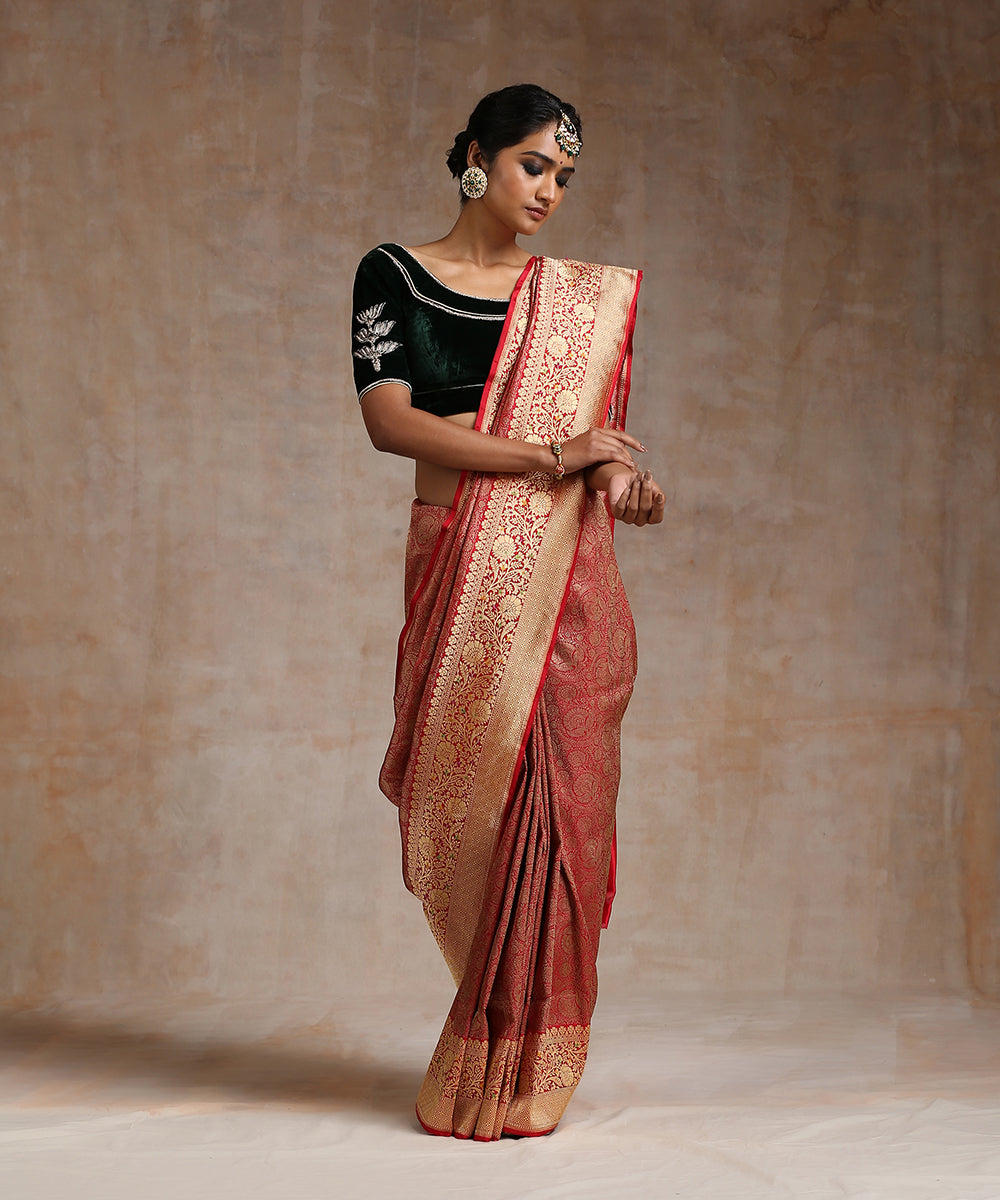 Handloom_Red_Pure_Katan_Silk_Nakshi_Brocade_Banarasi_Saree_With_Antique_Zari_WeaverStory_02