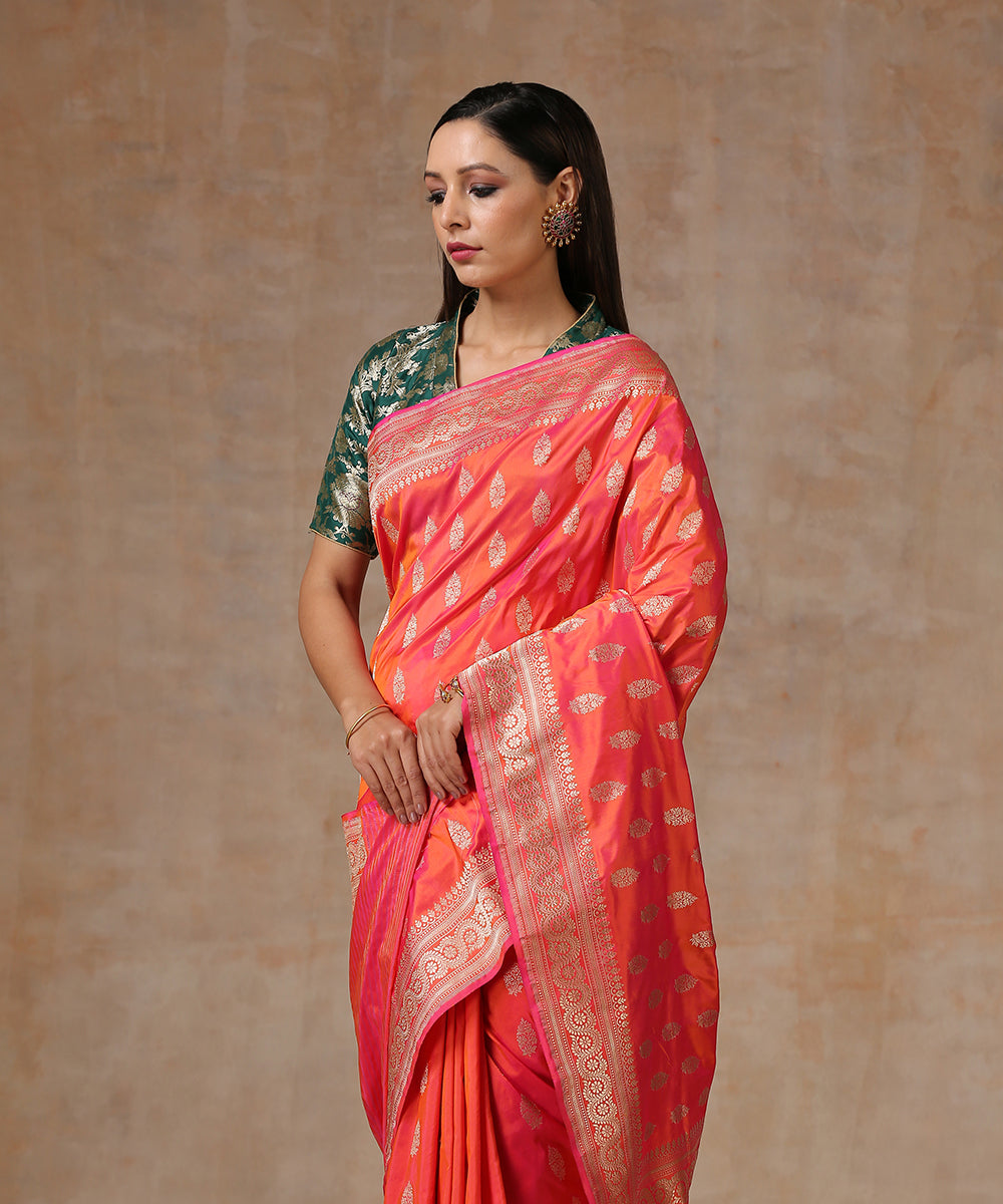 Handloom_Pink_Dual_Tone_Pure_Katan_Silk_Banarasi_Saree_With_Kadhwa_Booti_WeaverStory_01