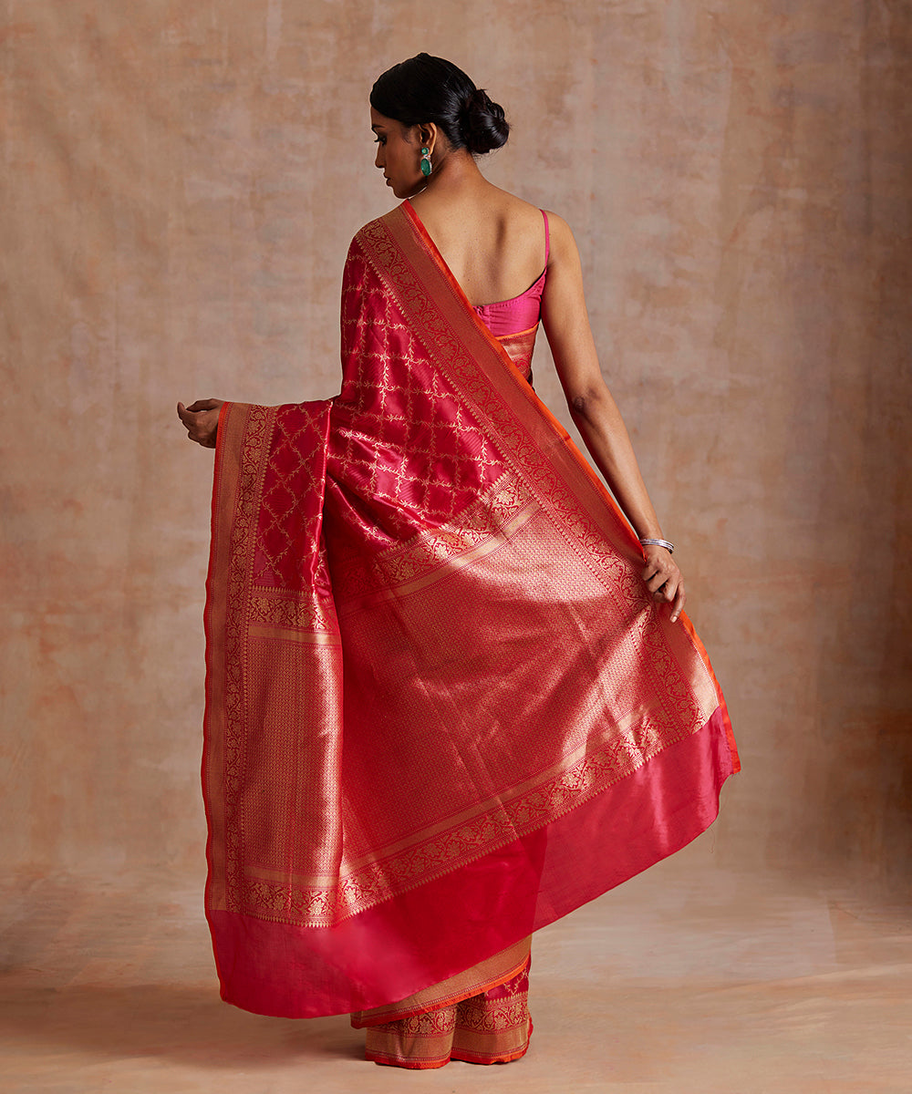 Pink_Handloom_Pure_Katan_Silk_Tanchoi_Banarasi_Saree_With_Antique_Zari_WeaverStory_03