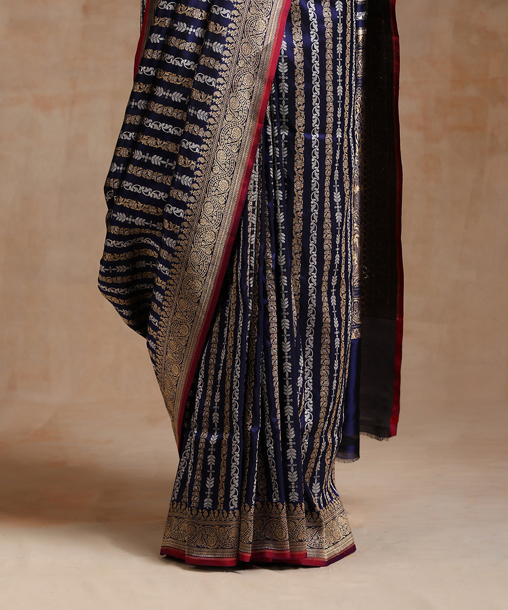 Blue_Handloom_Pure_Katan_Silk_Banarasi_Saree_With_Vertical_Stripes_WeaverStory_04