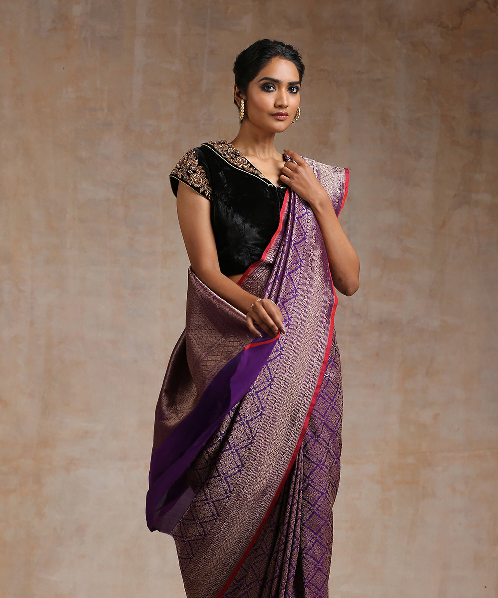 Purple_Handloom_Pure_Katan_Silk_Banarasi_Saree_With_Antique_Zari_And_Red_Selvedge_WeaverStory_01