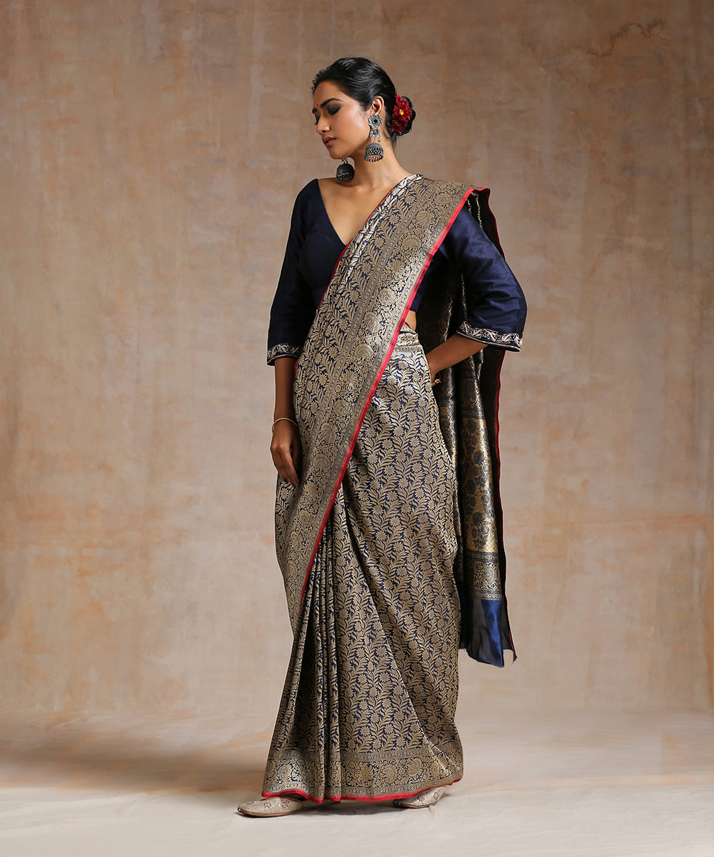 Handloom_Navy_Blue_Pure_Katan_Silk_Banarasi_Saree_With_Antique_Zari_WeaverStory_02