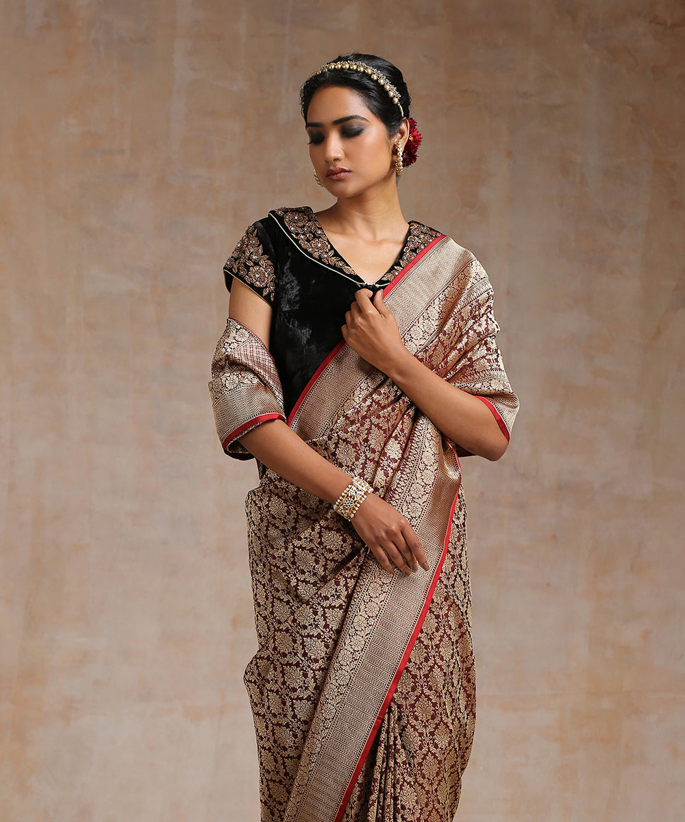 Handloom_Dark_Wine_Pure_Katan_Silk_Banarasi_Saree_With_Antique_Zari_WeaverStory_01