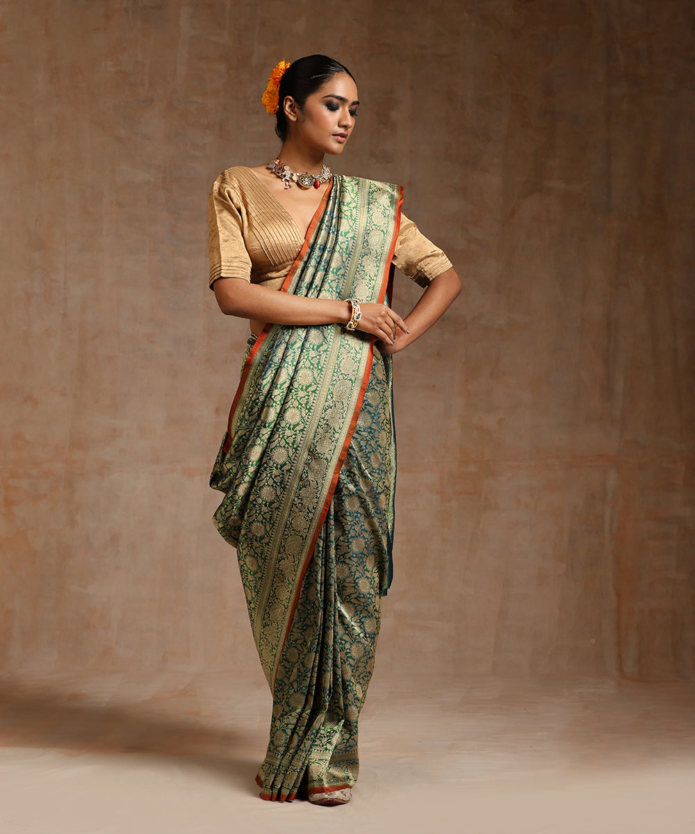 Green_Dual_Tone_Handloom_Pure_Katan_Silk_Kimkhab_Banarasi_Saree_With_Antique_Zari_WeaverStory_02