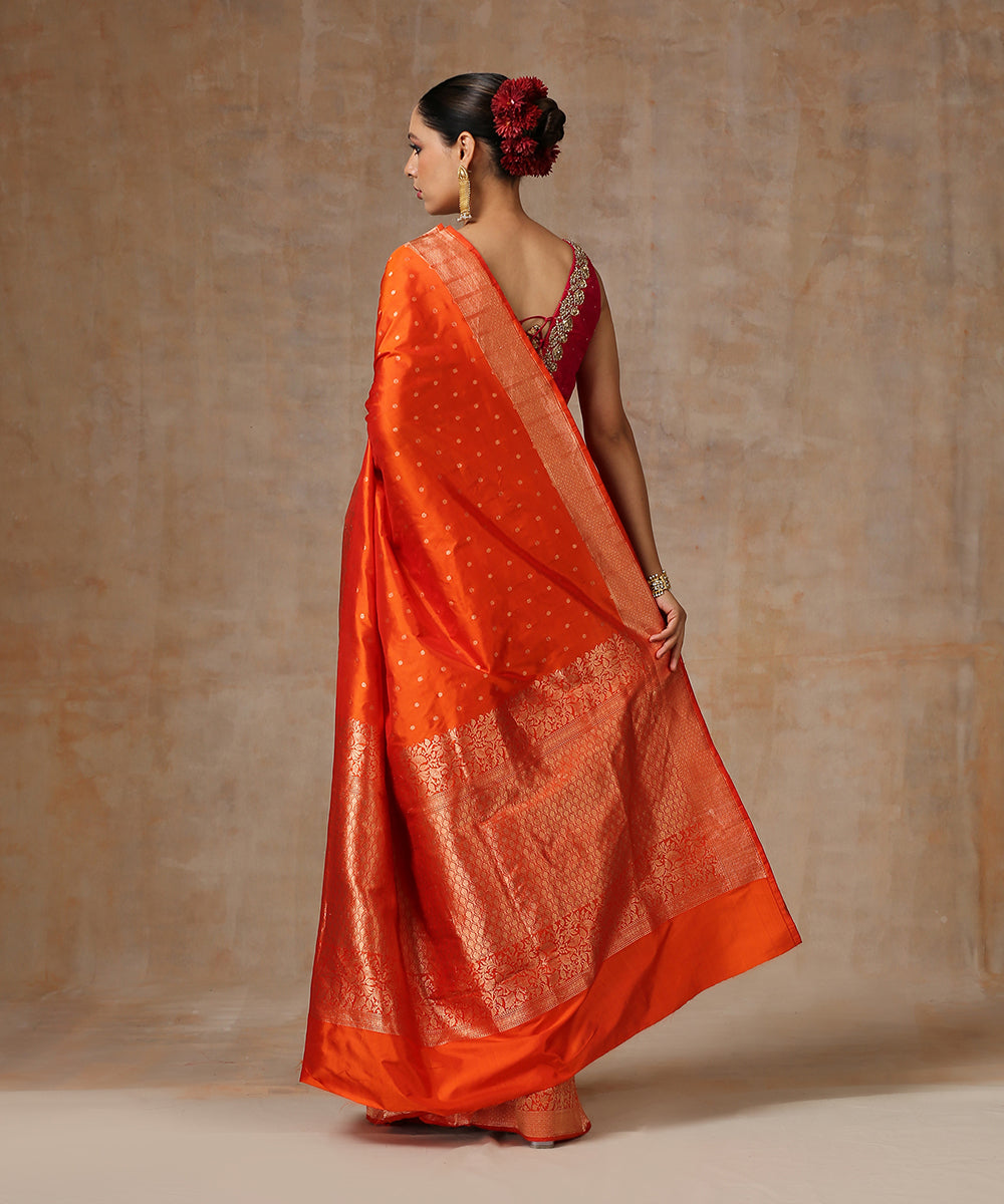 Orange_Handloom_Pure_Katan_Silk_Banarasi_Saree_With_Booti_WeaverStory_03