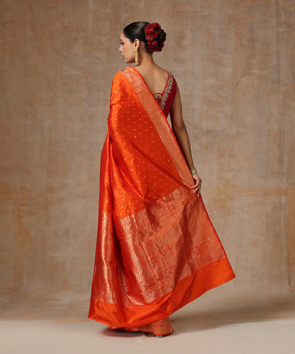 Orange_Handloom_Pure_Katan_Silk_Banarasi_Saree_With_Booti_WeaverStory_03