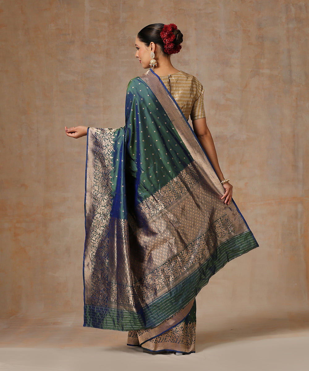 Handloom_Blue_And_Green_Double_Shade_Pure_Katan_Silk_Banarasi_Saree_WeaverStory_03