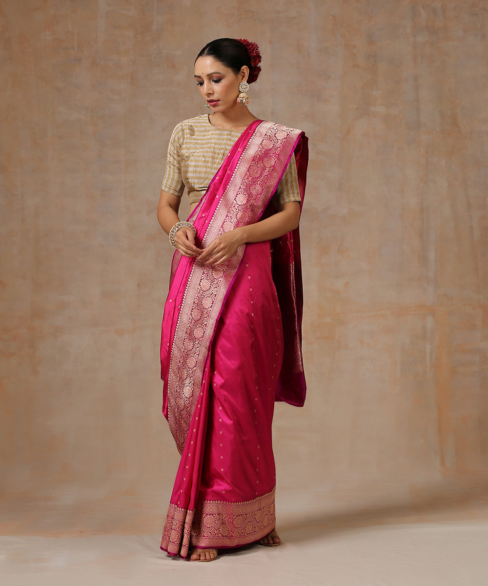 Handloom_Rani_Pink_Pure_Katan_Silk_Banarasi_Saree_With_Zari_Border_WeaverStory_02