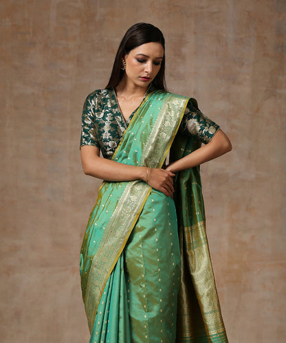 Handloom_Mint_Green_Double_Shade_Pure_Katan_Silk_Banarasi_Saree_WeaverStory_01