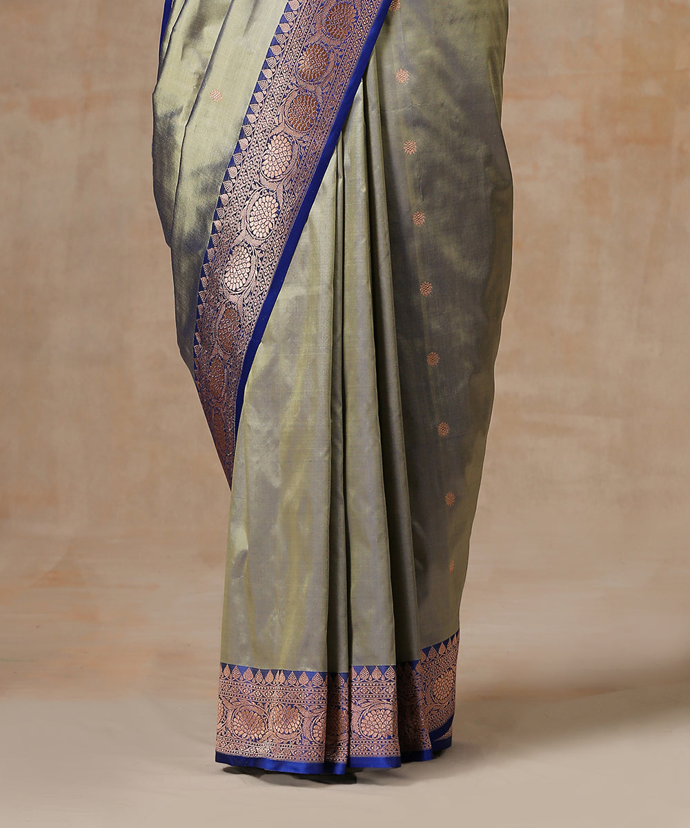 Handloom_Pista_Green_Pure_Katan_Silk_Banarasi_Saree_With_Cutwork_Booti_WeaverStory_04