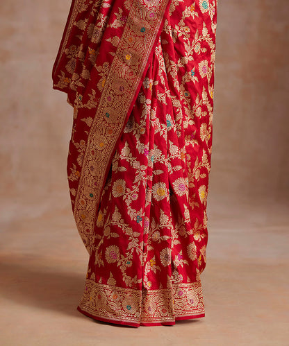 Red_Handloom_Pure_Katan_Silk_Banarasi_Saree_With_All_Over_Floral_Jaal_WeaverStory_04