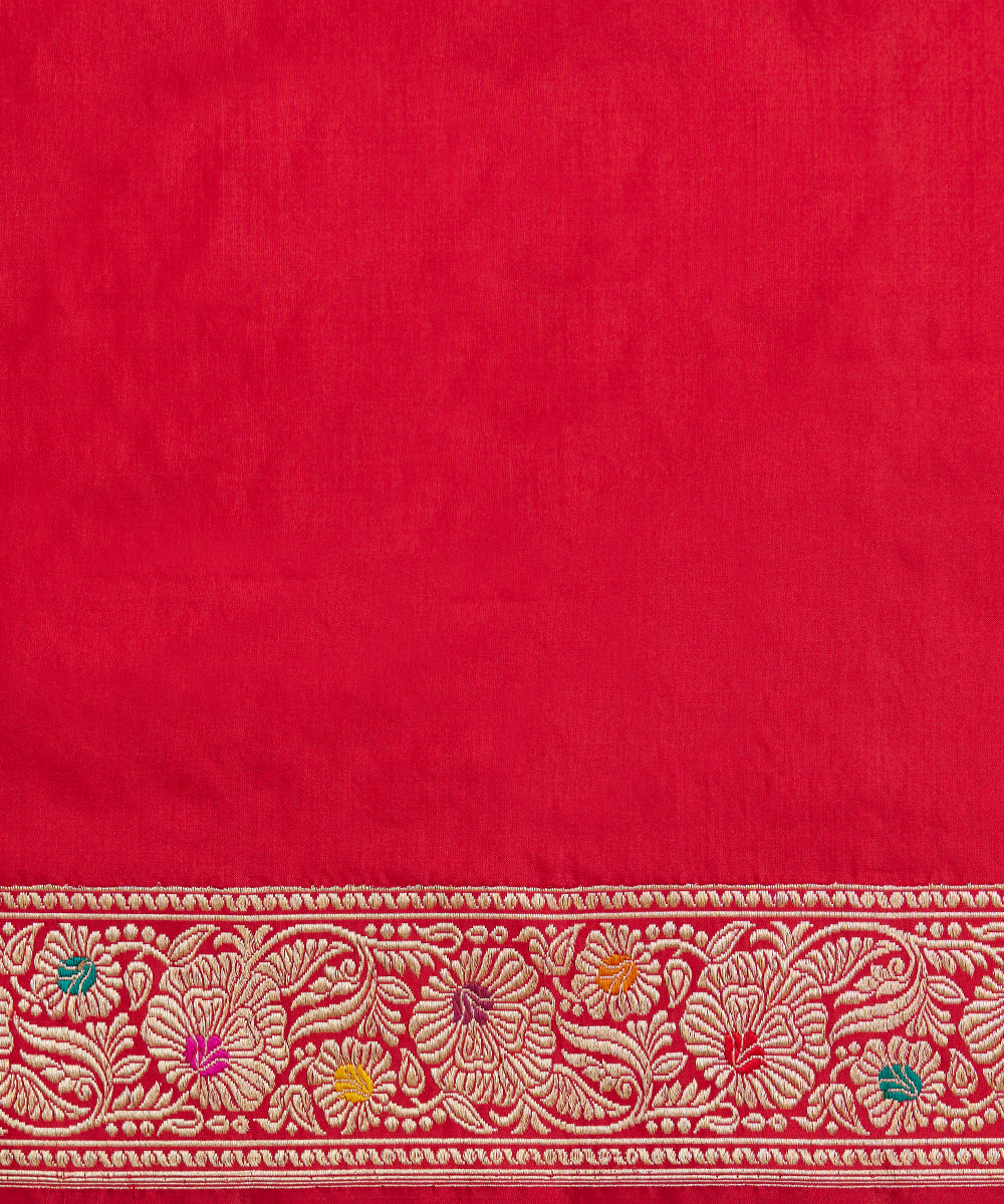 Red_Handloom_Pure_Katan_Silk_Banarasi_Saree_With_All_Over_Floral_Jaal_WeaverStory_05