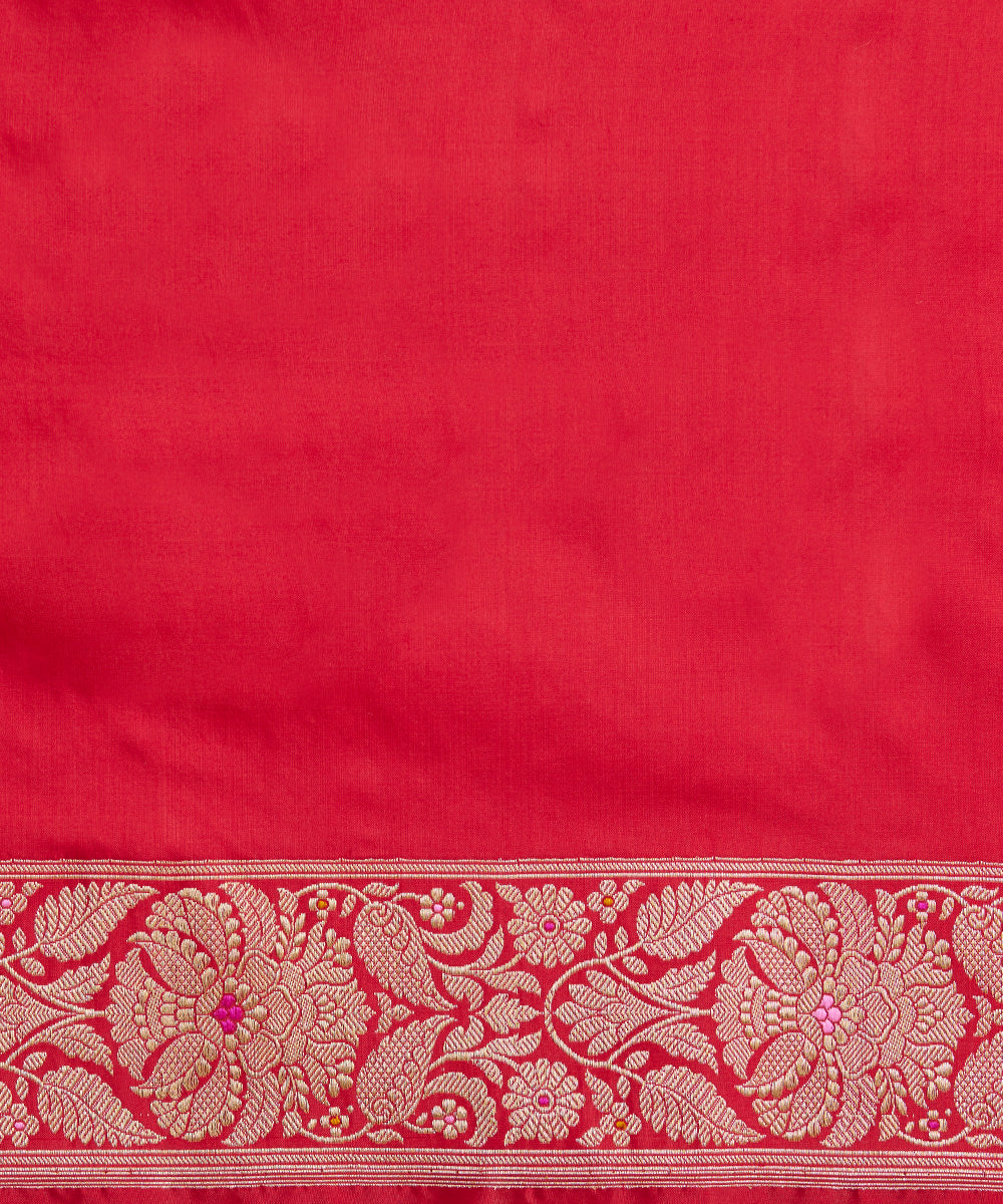 Red_Handloom_Pure_Katan_Silk_Banarasi_Saree_With_Floral_Jaal_And_Meenakari_WeaverStory_06