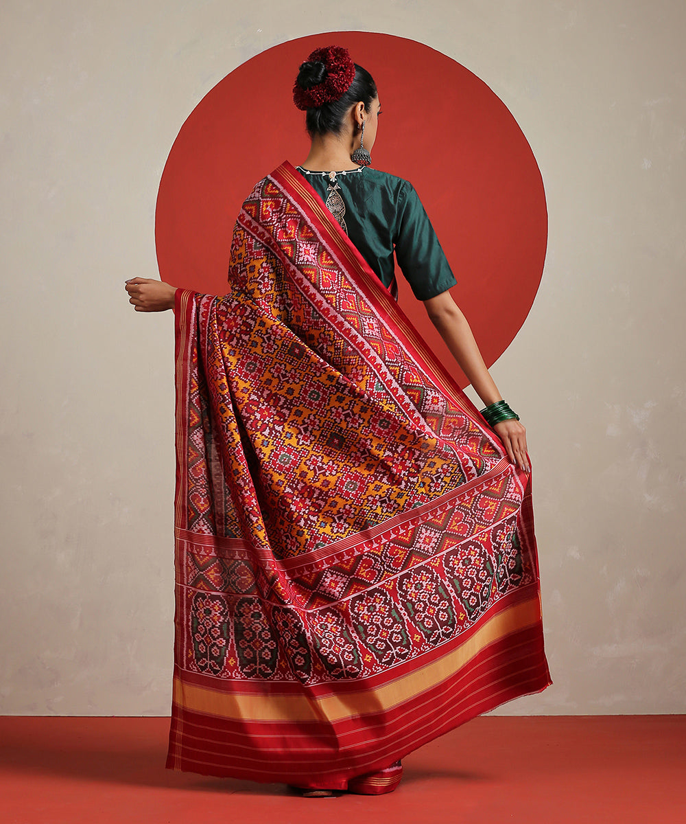 Handloom_Red_Pure_Mulberry_Silk_Patola_Saree_With_Single_Ikat_Weave_WeaverStory_03