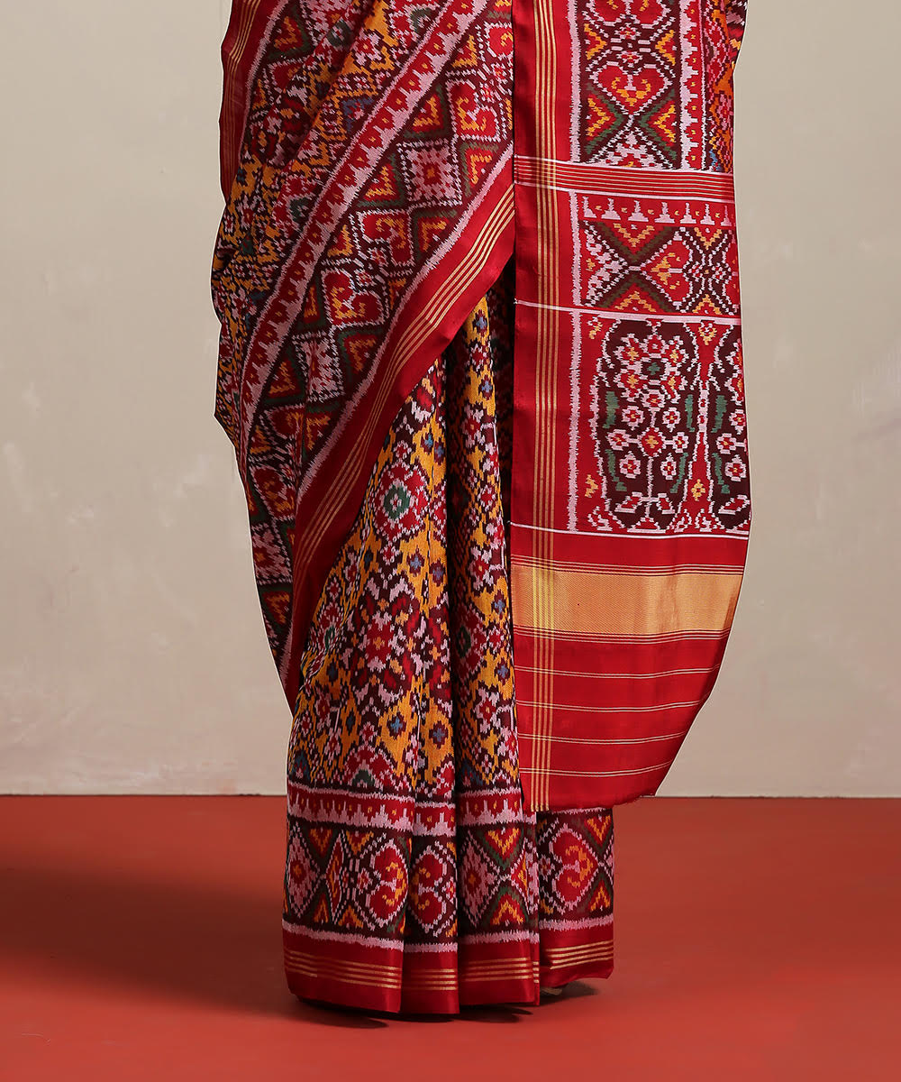 Handloom_Red_Pure_Mulberry_Silk_Patola_Saree_With_Single_Ikat_Weave_WeaverStory_04