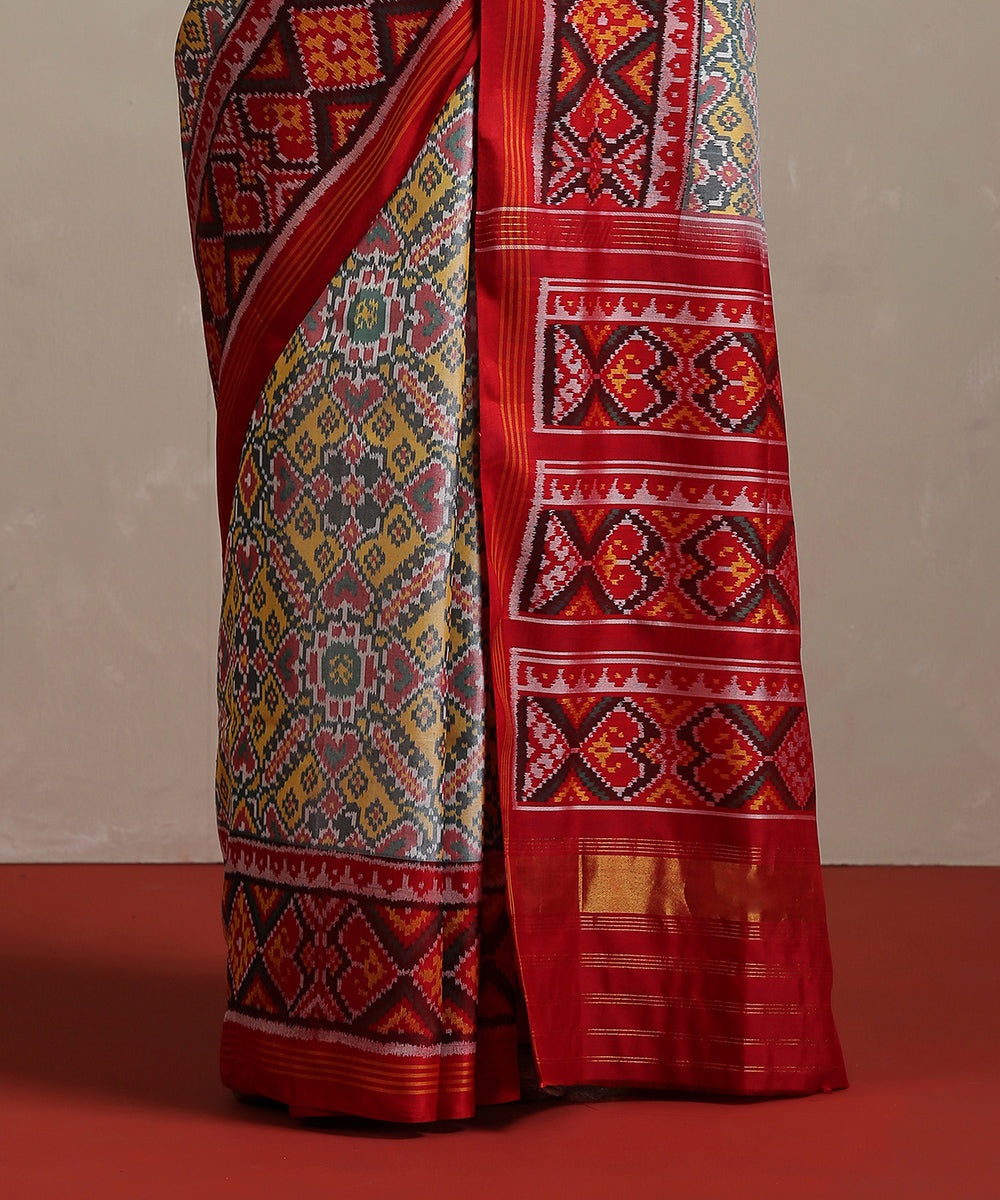 Grey_Handloom_Pure_Mulberry_Ikat_Patola_Saree_With_Red_Border_WeaverStory_04