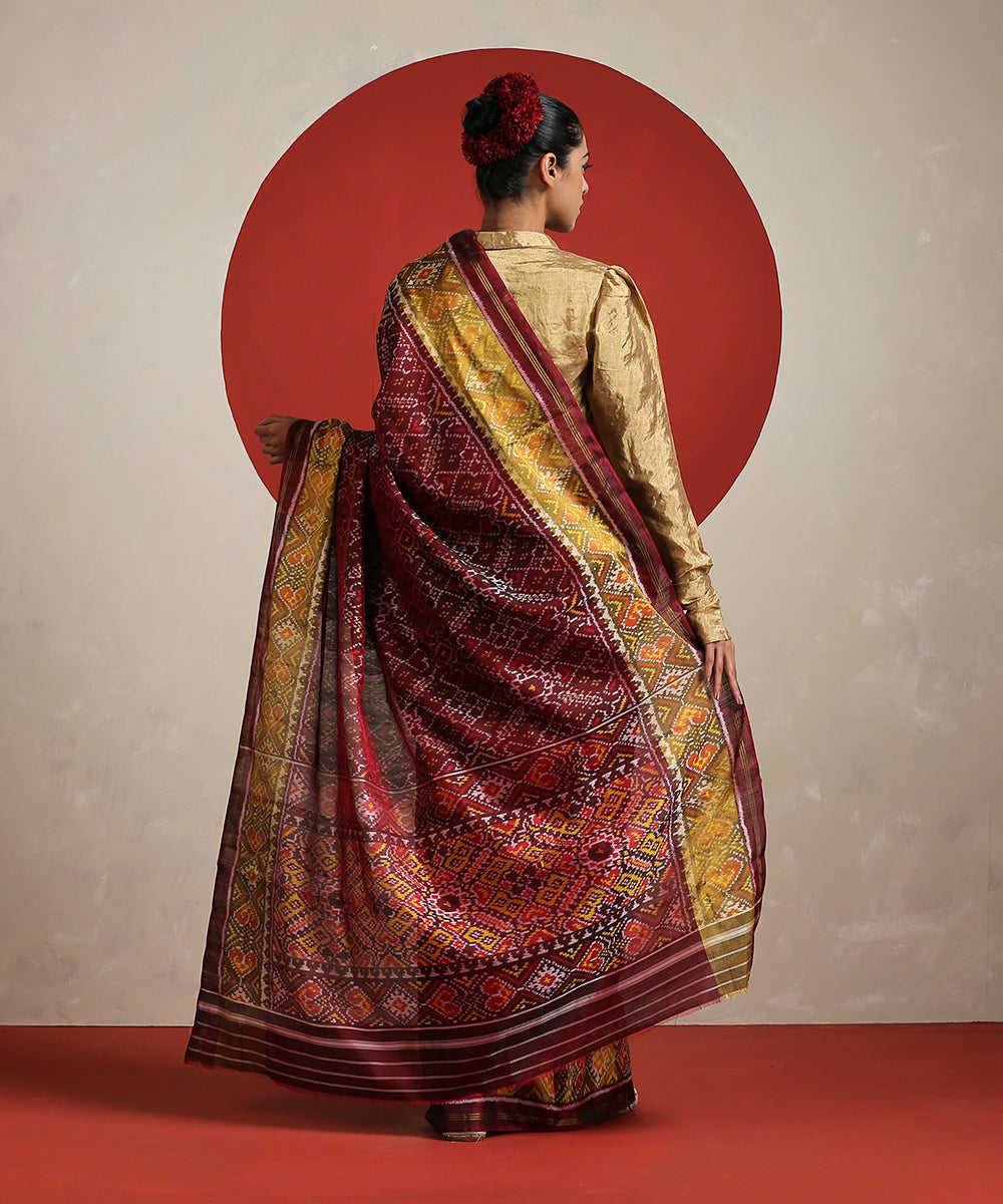 Handloom_Dark_Maroon_Pure_Mulberry_Silk_Patola_With_Tissue_Border_Saree_WeaverStory_03