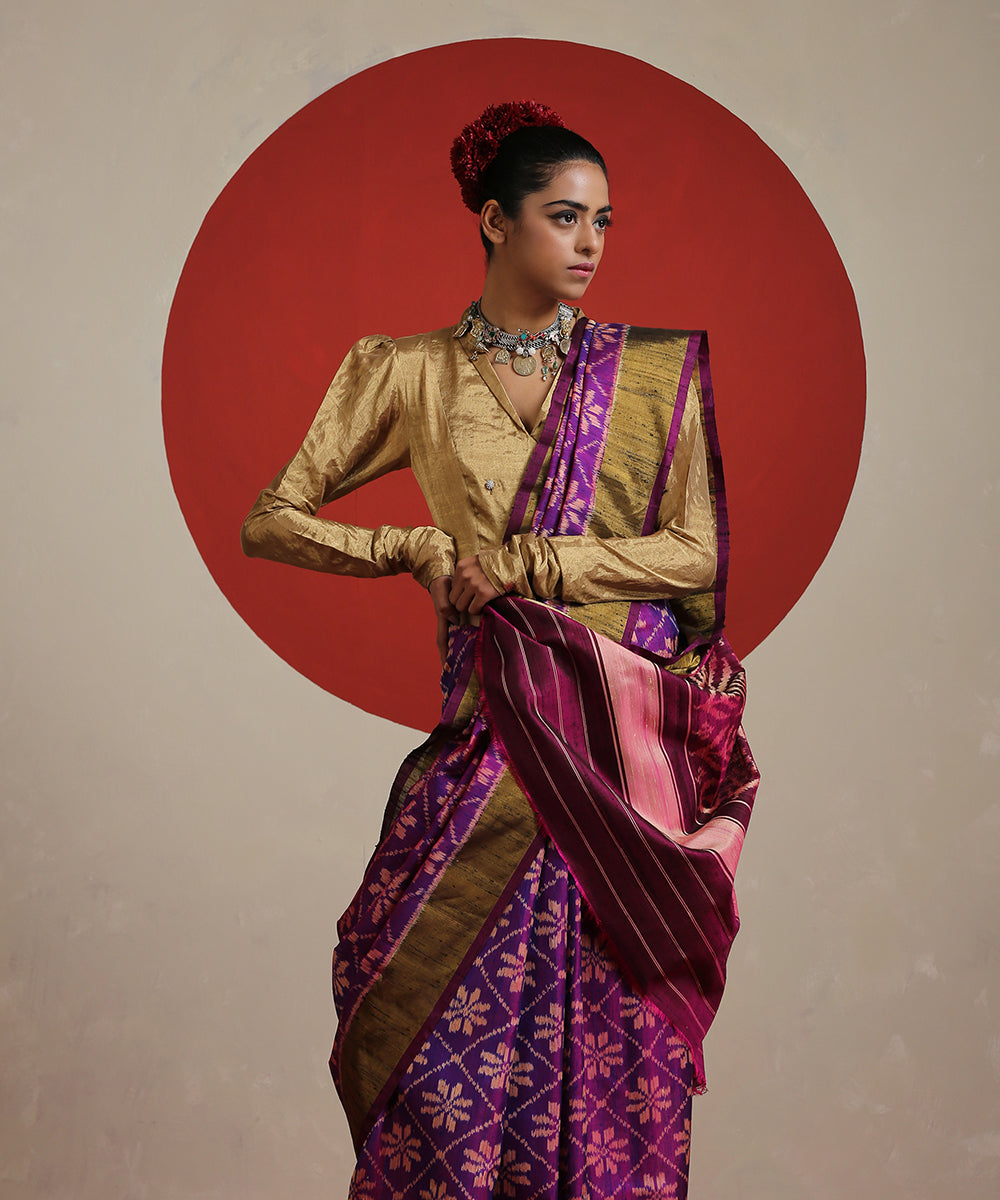 Purple_Handloom_Raw_Silk_Ikat_Patola_With_Tissue_Border_Saree_WeaverStory_01