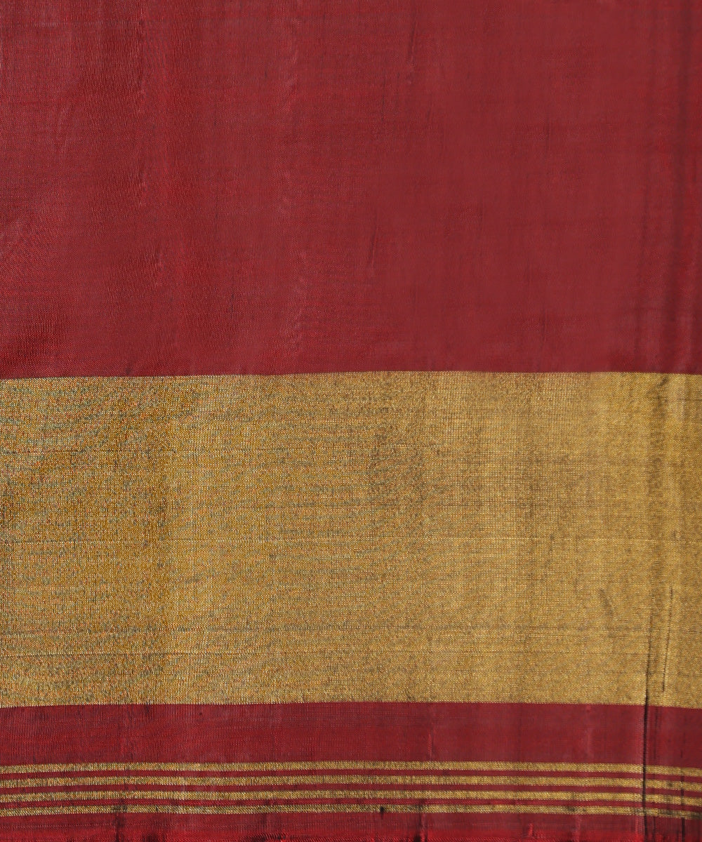 Maroon_Handloom_Pure_Mulberry_Silk_Single_Ikat_Patola_Saree_With_Tissue_Border_WeaverStory_05