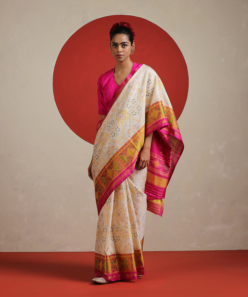 Handloom_Off_White_Pure_Mulberry_Silk_Patola_With_Tissue_Border_Saree_WeaverStory_02