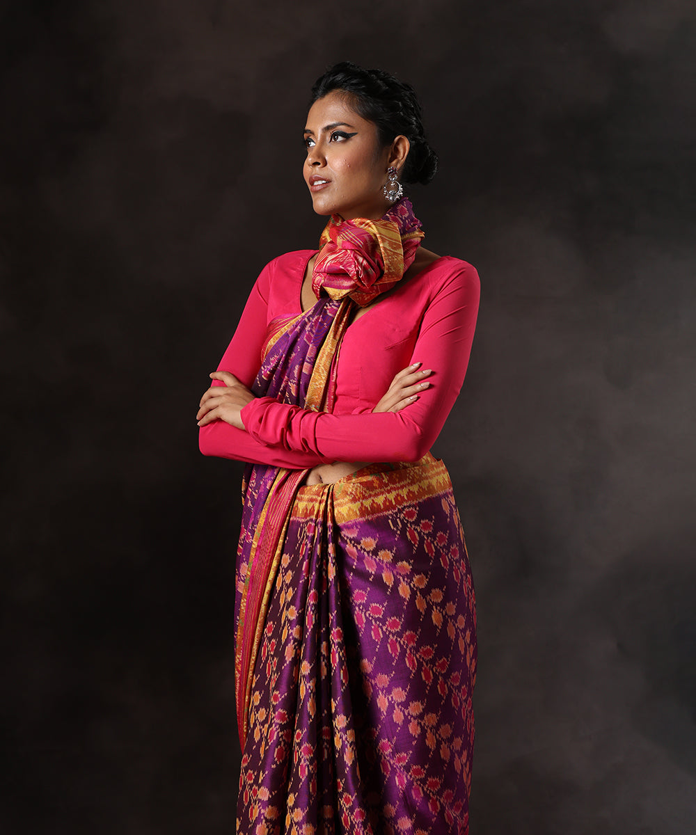 Magenta_Violet_Double_Shade_Handloom_Pure_Mulberry_Silk_Single_Ikat_Patola_Saree_With_Tissue_Border_WeaverStory_01
