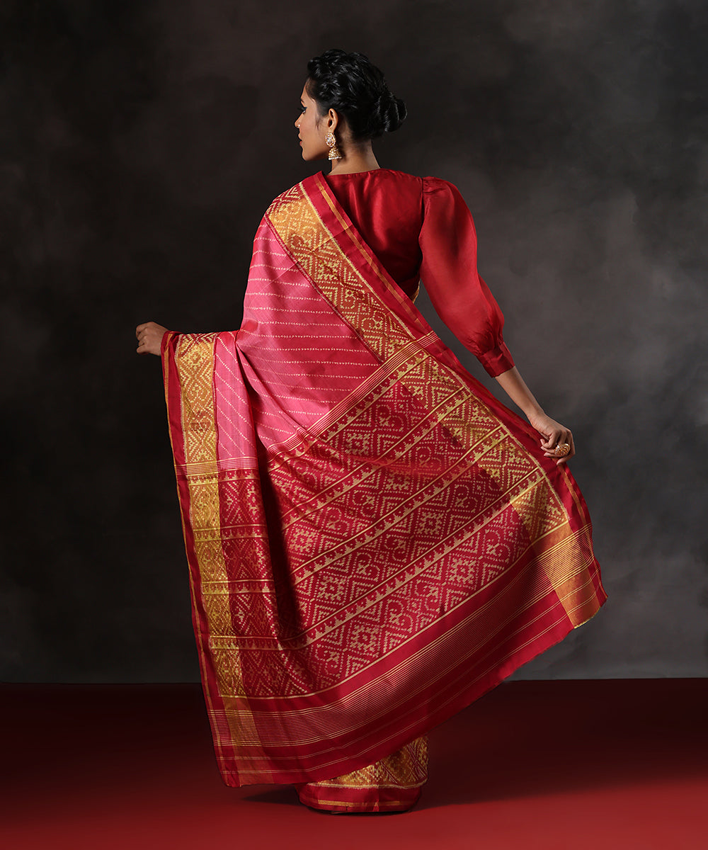 Magenta_And_Pink_Handloom_Pure_Mulberry_Silk_Single_Ikat_Patola_Saree_With_Red_Tissue_Border_WeaverStory_03