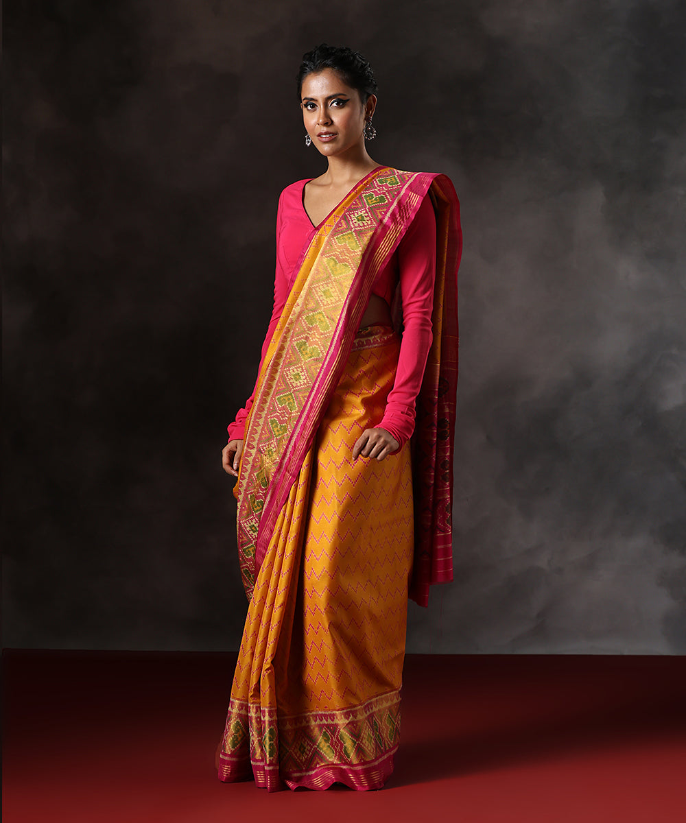 Handloom_Mustard_Pure_Mulberry_Silk_Single_Ikat_Patola_Saree_With_Hot_Pink_Tissue_Border_WeaverStory_02