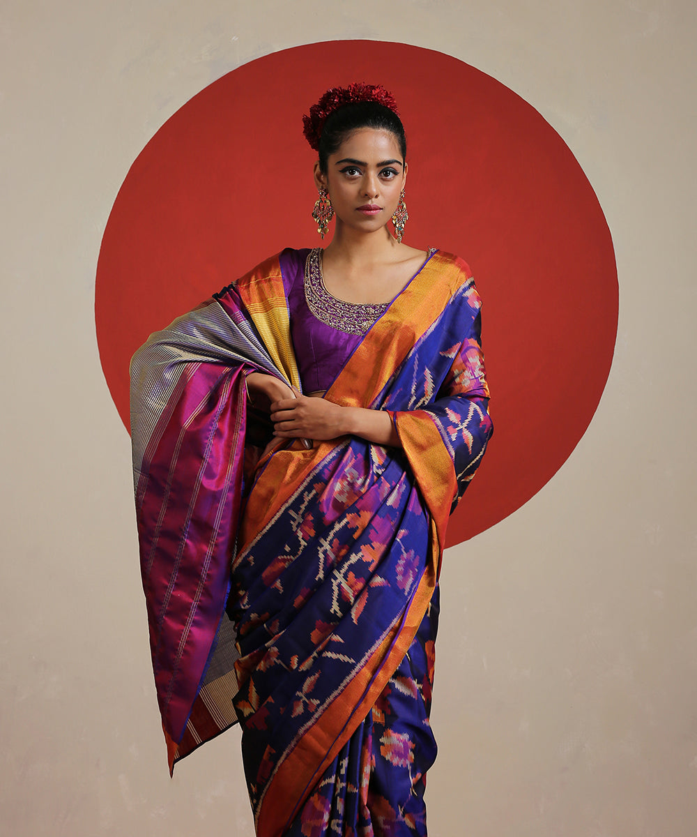 Handloom_Ink_Blue_Double_Shade_Pure_Mulberry_Ikat_Patola_With_Tissue_Border_Saree_WeaverStory_01