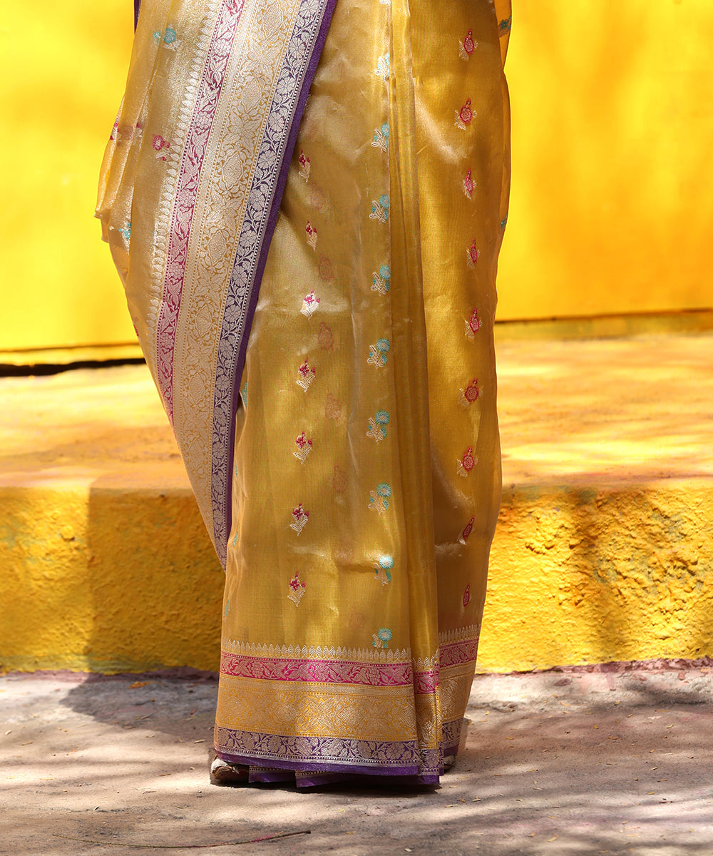 Yellow_Handloom_Pure_Kora_Tissue_Banarasi_Saree_With_Zari_Border_WeaverStory_04