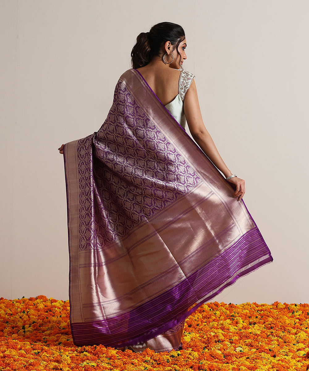 Voilet_Handloom_Pure_Katan_Silk_Zari_Tanchoi_Banarasi_Saree_With_Kadhwa_Border_WeaverStory_03