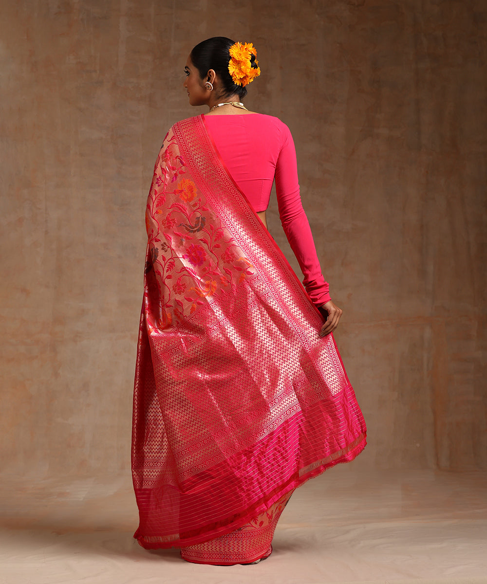 Rani_Pink_Handloom_Pure_Katan_Silk_Kimkhab_Banarasi_Saree_With_Floral_Jaal_WeaverStory_03